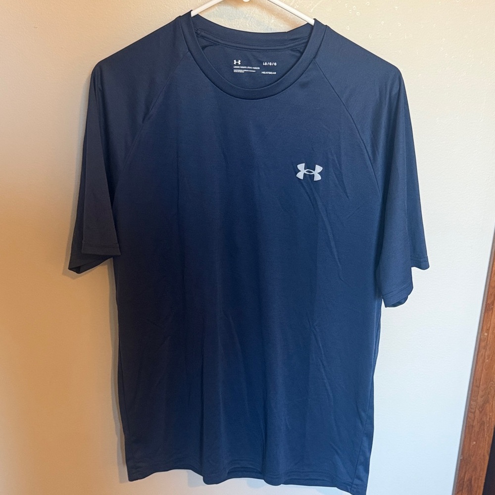 Under Armour Men's Dark Blue Short Sleeve Tee